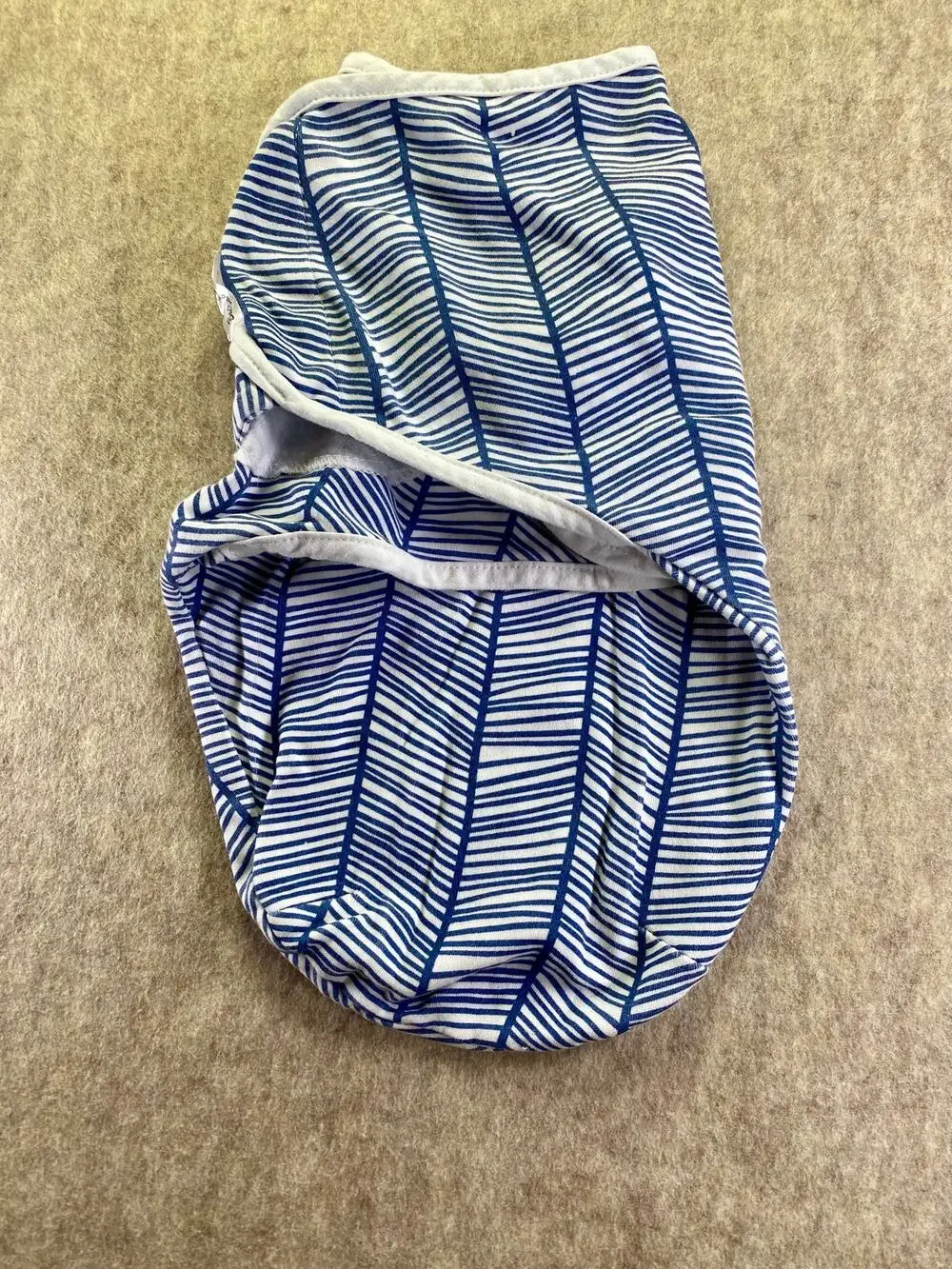 BaeBaeGoods Blue and White Patterned Baby Infant Swaddle Sleep Sack